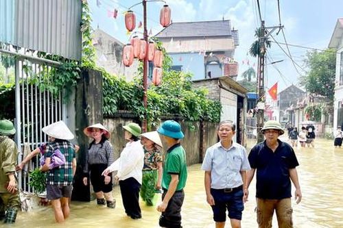 Lũ sông Bùi xuống chậm, úng ngập kéo dài