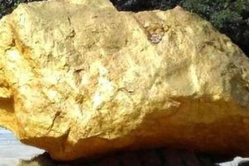 Khối vàng nặng 45 tấn trị giá hơn 44.000 tỷ đồng phát hiện trong công viên được khai thác ra sao?