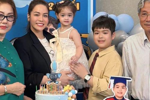 Bố mẹ chồng cũ của Nhật Kim Anh gây chú ý