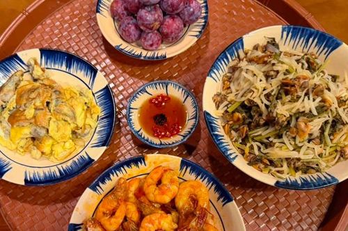 7 mâm cơm gia đình mùa thu mẹ đảm nấu 'đãi' chồng con
