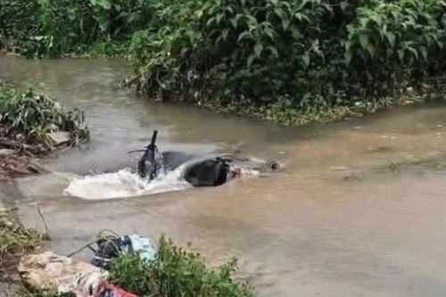 Vụ nam sinh rơi cống tử vong ở Hà Nội: Duy nhất một liên danh trúng thầu gần 200 tỷ với giá giảm 0%, hiện trường đau lòng 'tố cáo' những cam kết an toàn trên giấy