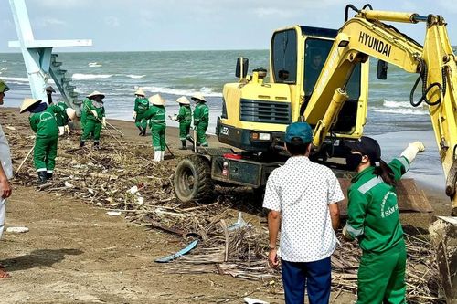 Thanh Hóa đồng loạt tổng vệ sinh, tiêu độc khử trùng sau mưa lũ