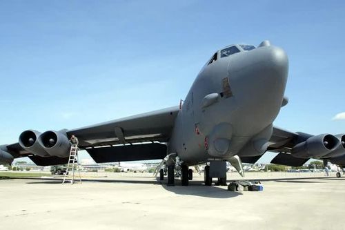 Vì sao B-52 sống lâu đến vậy: Bí mật nằm ở thân máy bay hay ở khả năng nâng cấp?
