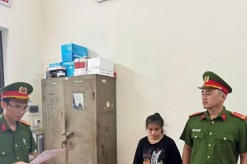 Phú Thọ: Khởi tố cô gái đi xe đạp điện gây tai nạn chết người