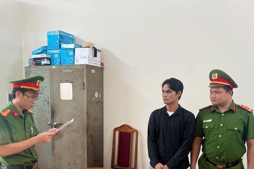 Phú Thọ: Khởi tố nam shipper chiếm đoạt tiền thu hộ