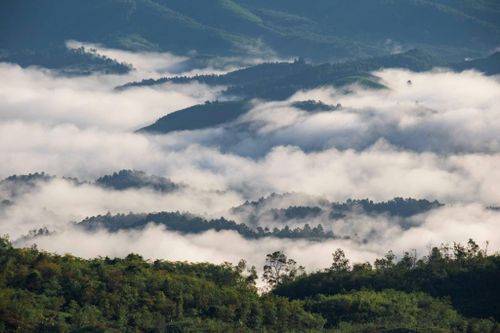 Mây bồng bềnh giữa phố biển Nha Trang