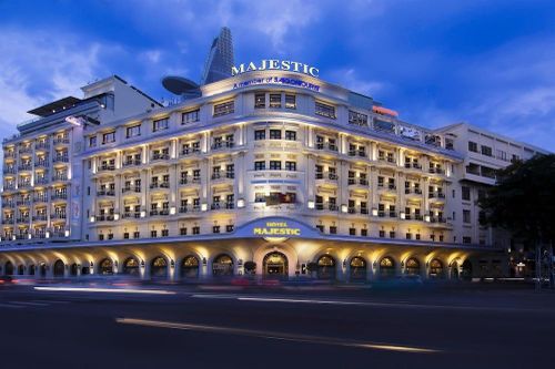 Ông chủ loạt khách sạn Rex, Continental, Grand Saigon lãi lớn