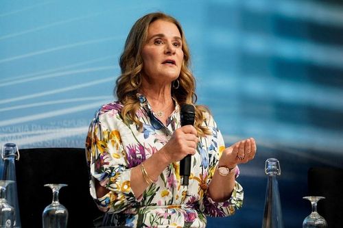 Hồi ký của Melinda French Gates: Những con sóng không ngừng vỗ bờ