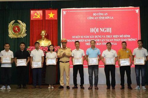 Sơn La: Hơn 4.000 lượt lái xe được kiểm tra nồng độ cồn, chất cấm