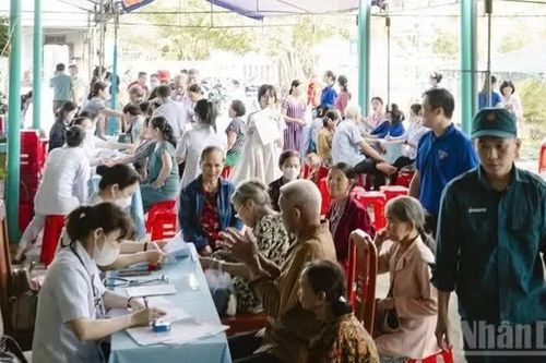 Tăng tốc hoàn thành khám sức khỏe toàn dân