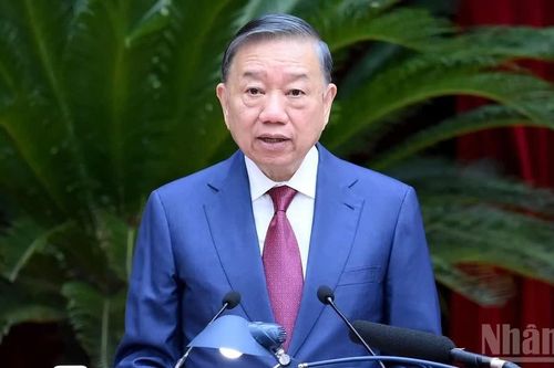 Tiếp tục thực hiện cập nhật về định hướng lãnh đạo phát triển đất nước trong 100 năm tiếp theo