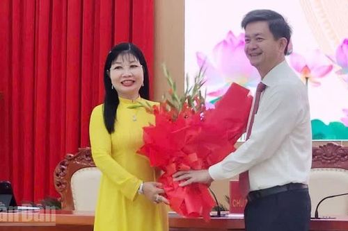 Đồng chí Trần Thị Thanh Hương giữ chức Chủ tịch Hội đồng nhân dân tỉnh An Giang