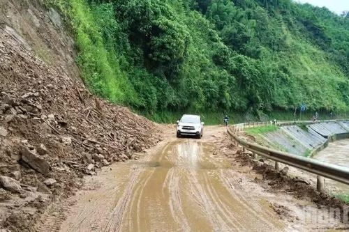 Công bố tình huống khẩn cấp về thiên tai trên Quốc lộ 3 và đường Hồ Chí Minh qua Thái Nguyên