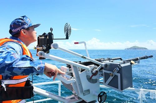 Vùng Cảnh sát biển 2 diễn tập và bắn đạn thật trên biển
