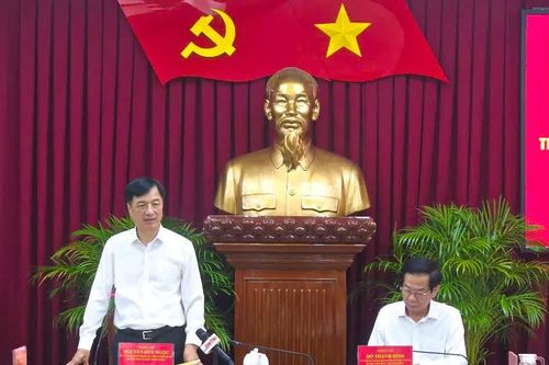 Kiểm tra, giám sát công tác cán bộ tại Cần Thơ