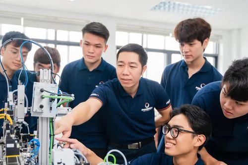 Đạt từ 22,5 đến 24,35 điểm ngành then chốt: Sinh viên hưởng chính sách học bổng