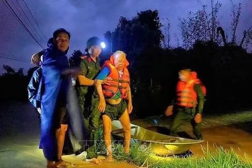 Bộ Công an huy động tối đa lực lượng ứng phó, khắc phục hậu quả mưa lũ