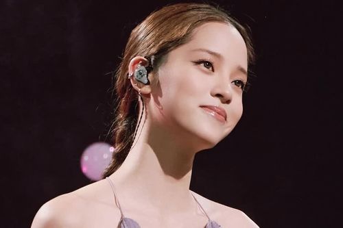 Hàng chục nghệ sĩ nhận chỉ trích