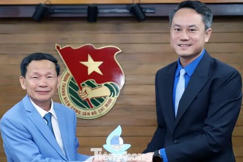 Bí thư Trung ương Đoàn tiếp đoàn đại biểu bác sĩ tình nguyện Hội LHTN Campuchia