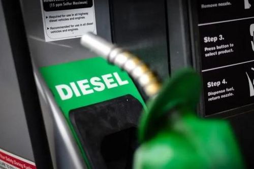 Giá dầu diesel lập đỉnh tại Mỹ và châu Âu