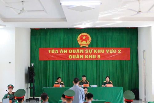 Lĩnh án vì hành hung đồng đội
