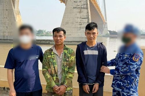 Bắt giữ 2 đối tượng mua bán, tàng trữ trái phép chất ma túy