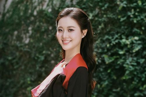 Nữ sinh lọt top 25 Hoa hậu Việt Nam tốt nghiệp loại Giỏi Trường ĐH Ngoại thương