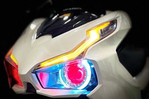 Độ đèn LED tăng sáng cho xe máy có an toàn và sợ bị phạt không?