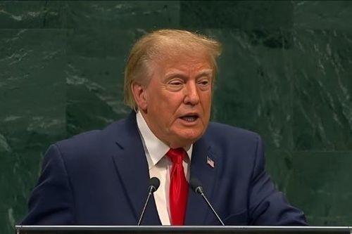 Ông Trump tuyên bố đang đối mặt với 'quyết định lớn' về Iran