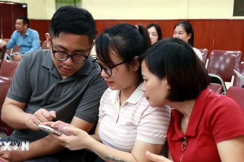 Tiện ích số giúp thu hẹp khoảng cách giữa chính quyền với người dân ở Ninh Bình