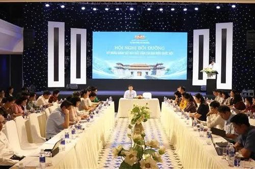 Nâng cao kỹ năng giám sát và chất vấn của đại biểu Quốc hội