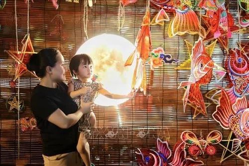 Trung thu xưa - nay: Khi ký ức tiếp tục được trao truyền