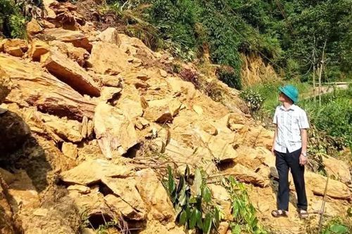 Lào Cai tập trung khắc phục sạt lở khiến 40 hộ dân bị cô lập