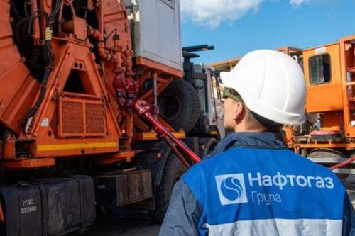Cú bắt tay hợp tác hiếm hoi giữa Ukraine và Hungary trong bối cảnh xung đột
