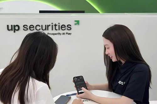 Bóng dáng Tân Hoàng Minh tại thương vụ huy động vốn của Chứng khoán UP