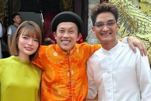 Hình ảnh mới nhất của NSƯT Hoài Linh và Mạc Văn Khoa