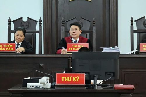Bán hơn 65.000 quả 'bóng cười', thu lợi gần 6,9 tỷ đồng