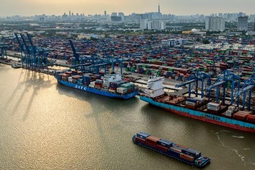 Logistics TP.HCM đắt không chỉ vì cước vận chuyển