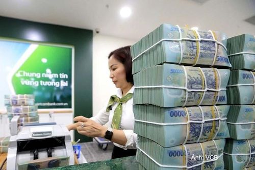 Mặt bằng lãi suất cho vay 'nóng' lên sau cuộc đua huy động