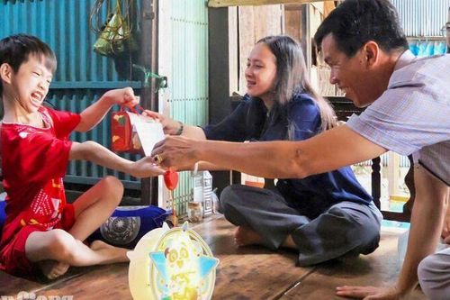 30 trẻ em xã Vĩnh Thạnh Trung có quà Trung thu