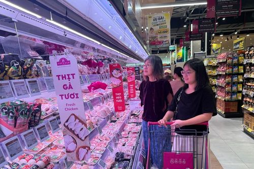 Thị trường mùa mưa bão: Bảo đảm nguồn cung hàng hóa
