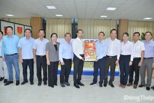 Chủ tịch UBND tỉnh Nguyễn Thanh Nhàn: Tạo điều kiện thuận lợi để doanh nghiệp mở rộng sản xuất, kinh doanh hiệu quả