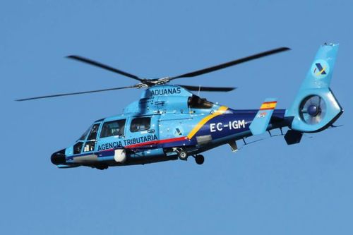 Tây Ban Nha thu giữ gần 2,1 tấn cocaine trên thuyền buồm ngoài khơi Galicia