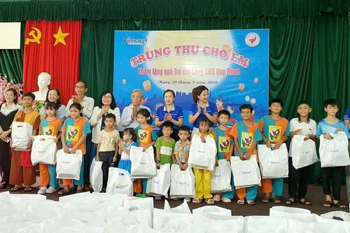 Gia Lai: Chung tay mang Tết Trung thu ấm áp, yêu thương đến với trẻ em và bệnh nhi nghèo