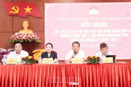 Bí thư Tỉnh ủy Trần Phong tiếp xúc cử tri phường Nha Trang và Tây Nha Trang