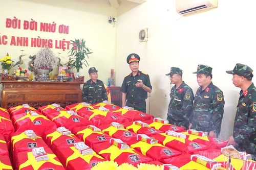 Quy tập 6 mộ liệt sĩ tập thể tại điểm cao 685, xã Thanh Thủy