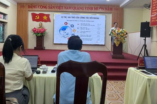 Nâng cao kỹ năng công tác đối ngoại nhân dân cho cán bộ cơ sở