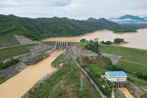 Chủ động vận hành, khai thác hiệu quả tiềm năng lòng hồ thủy điện