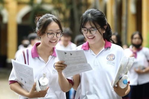 Phụ huynh lo bỏ điểm cộng IELTS làm giảm động lực học tiếng Anh