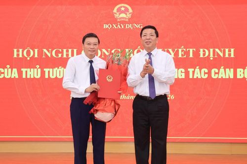 Bộ trưởng Bộ Xây dựng trao quyết định bổ nhiệm tân Thứ trưởng Lê Hồng Vinh